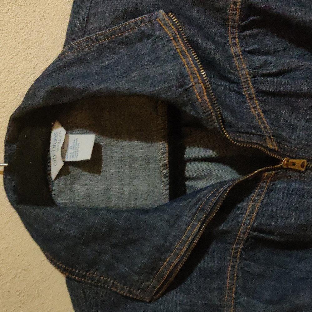 KORET City Blues Jean Jacket - Picture 3 of 4